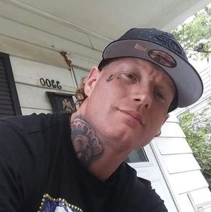 Meet your Posher, Adam